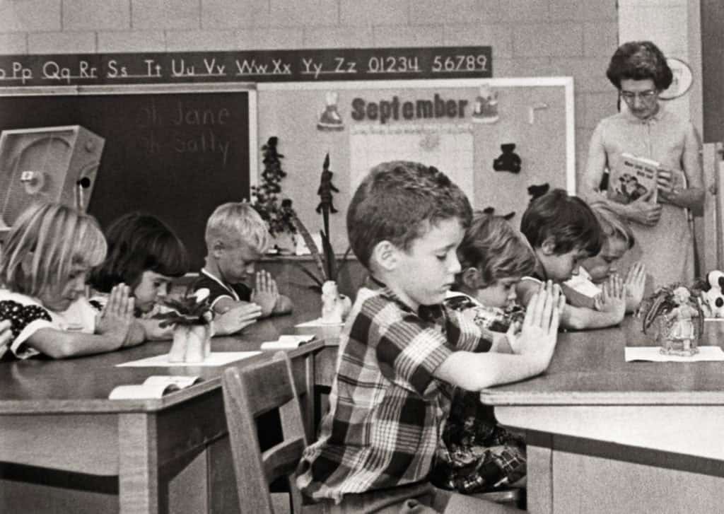 Growing Up Arkansas 3 180206 school prayer mn 1140